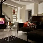 Le Petit Saint Antoine, Suedfrankreich Mit Privatem Pool, Garten, Design, Kamin, E-ladestation Bei Narbonne 度假居