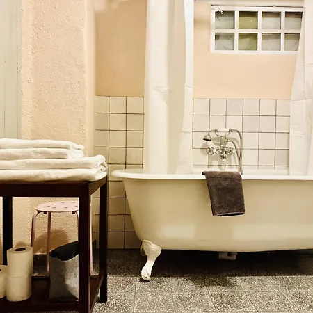Le Petit Saint Antoine, Suedfrankreich Mit Privatem Pool, Garten, Design, Kamin, E-ladestation Bei Narbonne *