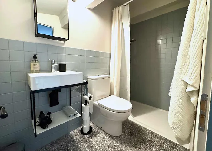 Nyaraló Le Petit Saint Antoine, Ferienhaus Suedfrankreich Mit Privatem Pool, Garten, Design, Kamin, E-Ladestation Bei Narbonne *