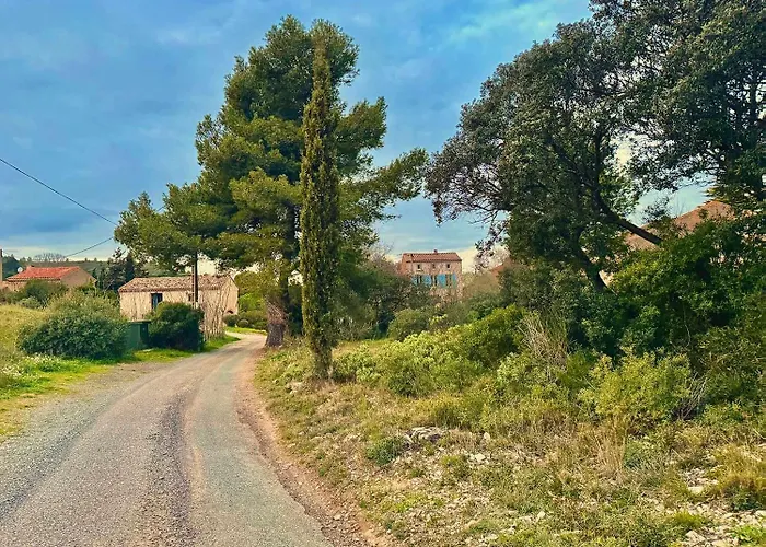 Nyaraló Le Petit Saint Antoine, Ferienhaus Suedfrankreich Mit Privatem Pool, Garten, Design, Kamin, E-Ladestation Bei Narbonne