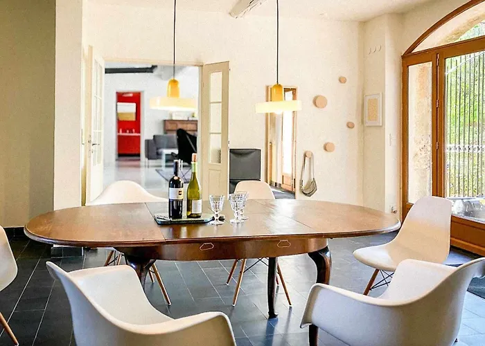 Nyaraló Le Petit Saint Antoine, Ferienhaus Suedfrankreich Mit Privatem Pool, Garten, Design, Kamin, E-Ladestation Bei Narbonne Bizanet